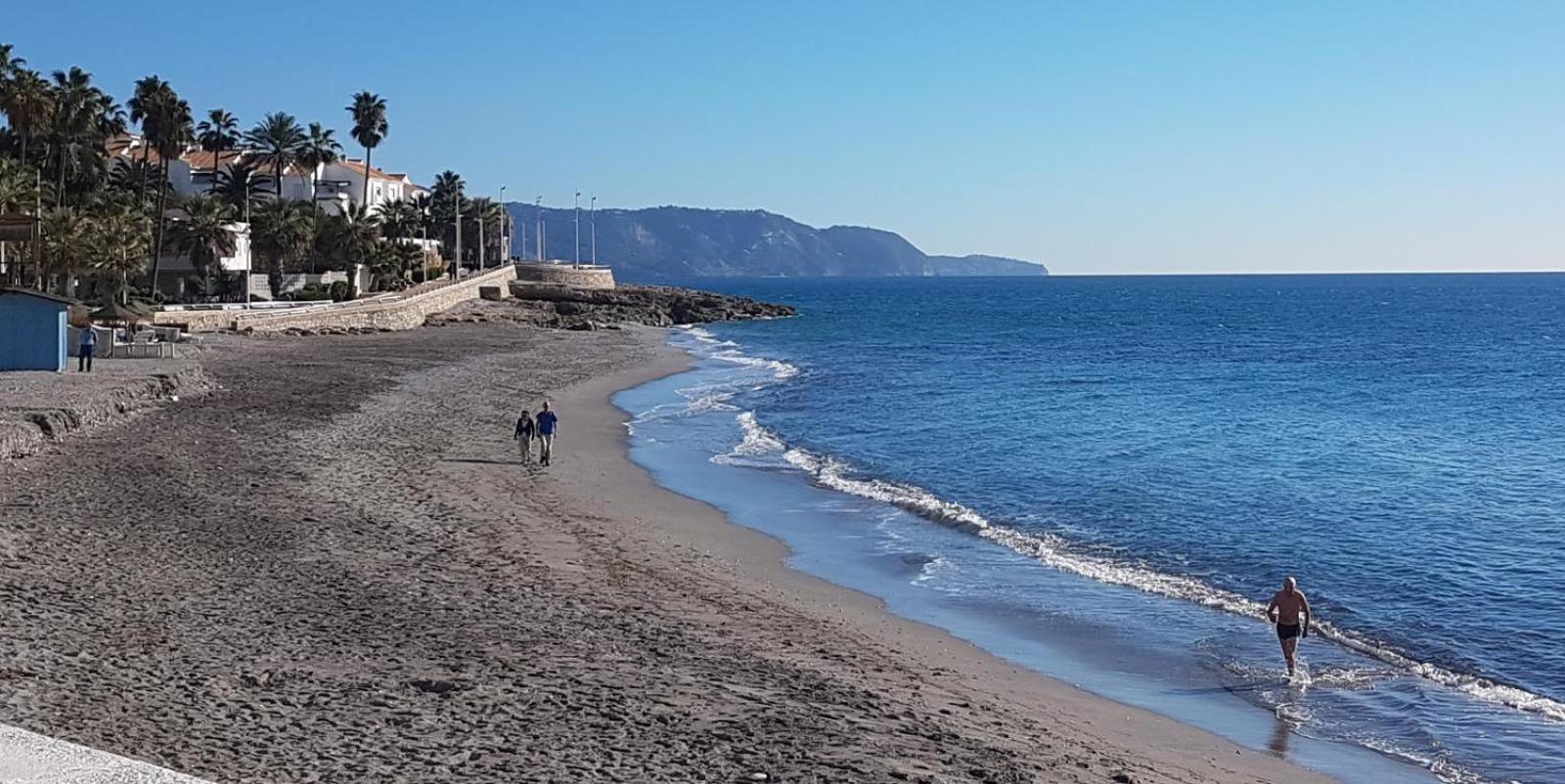 Apartamentos Nerja 2 Екстериор снимка