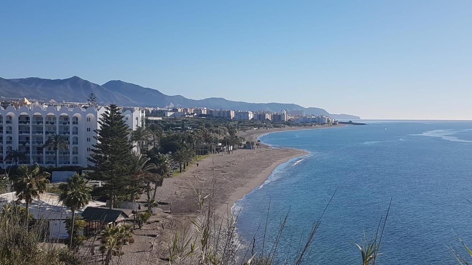 Apartamentos Nerja 2 Екстериор снимка
