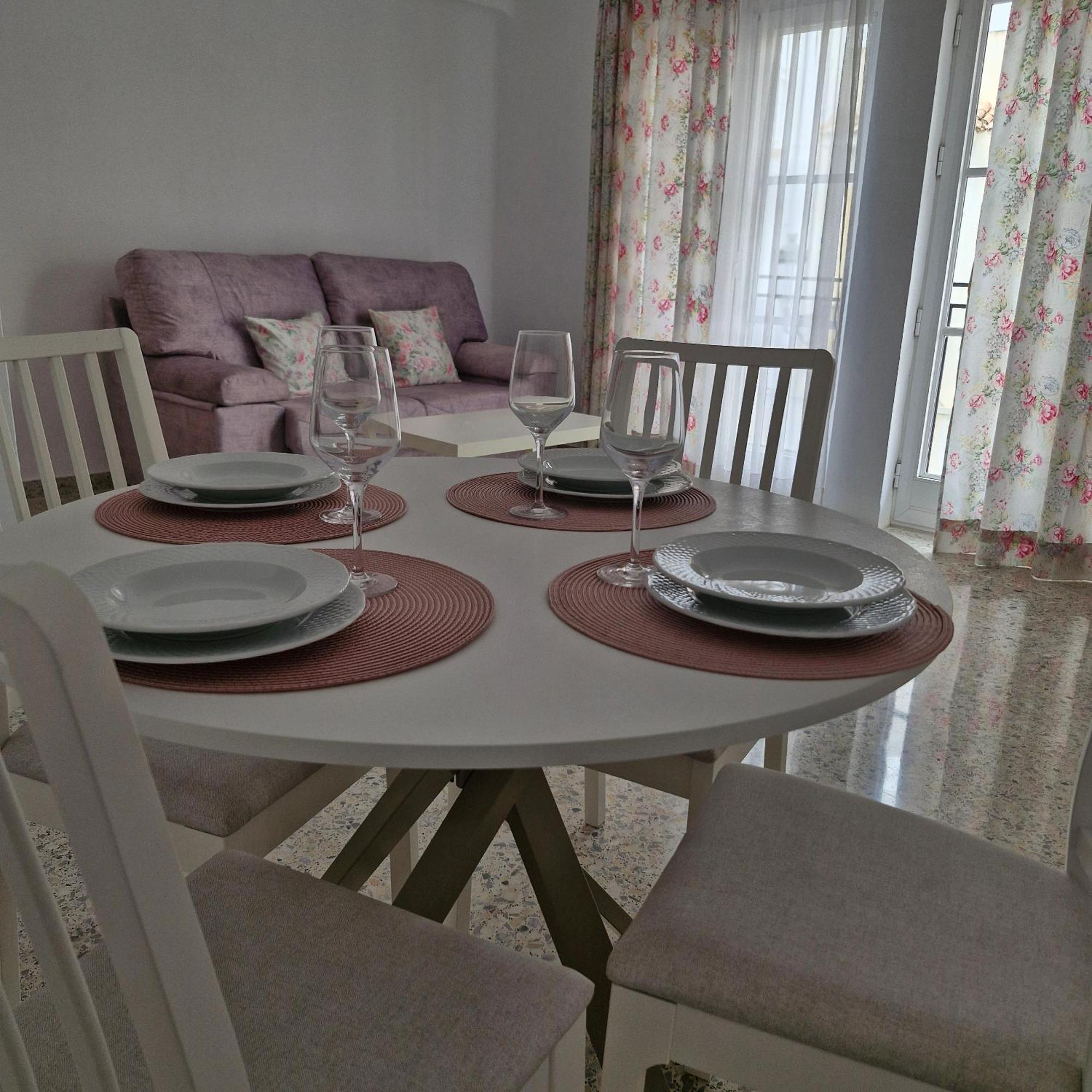 Apartamentos Nerja 2 Екстериор снимка